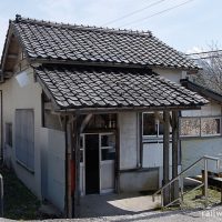 富山地鉄立山線・千垣駅の駅舎