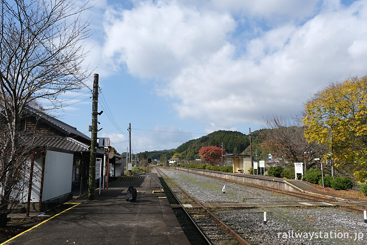 平成筑豊鉄道、秋晴れの油須原駅