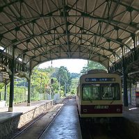 叡山電鉄本線の終点、大きなドーム状の屋根を持つ八瀬比叡山口駅