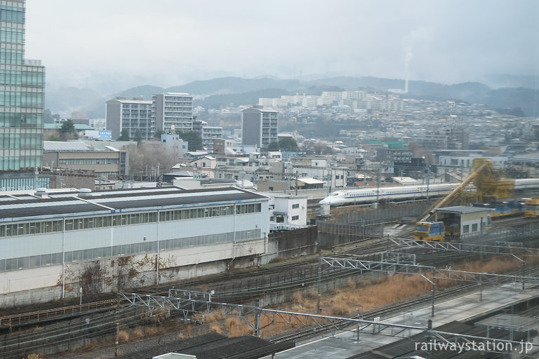 三島東急ホテル客室、三島駅東側の東海道新幹線のトレインビュー