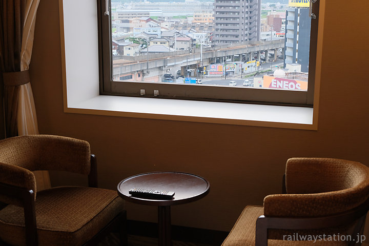 ホテルニューオータニ鳥取、客室から列車が見られるトレインビュー