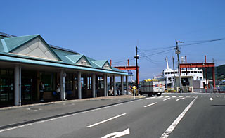 愛媛県松山市、海の玄関口の一つ、三津浜港