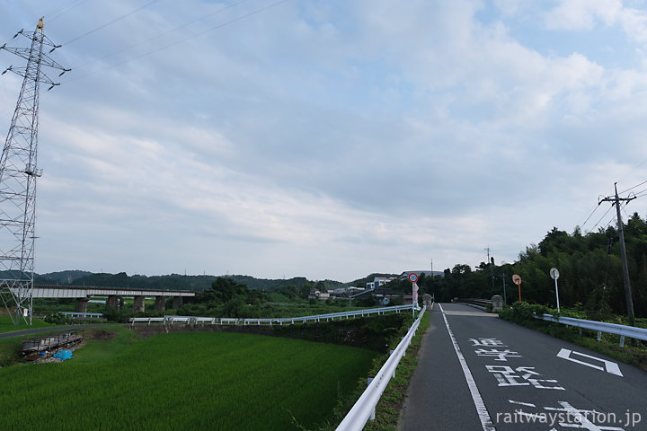 美作滝尾駅から因美線沿いを走り津山市街に戻る