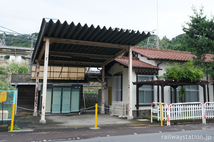 伊東線・網代駅舎左横、貨物取扱所跡地