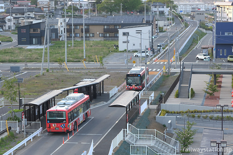 大船渡プラザホテル客室から眺めたBRT大船渡駅