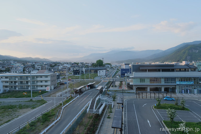 大船渡プラザホテルから眺めたBRT駅と大船渡の風景