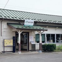 JR東日本東北本線・品井沼駅、素朴な雰囲気を残した木造駅舎