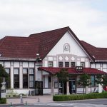 JR東日本・東北本線・白河駅、大正築の洒落た洋風木造駅舎