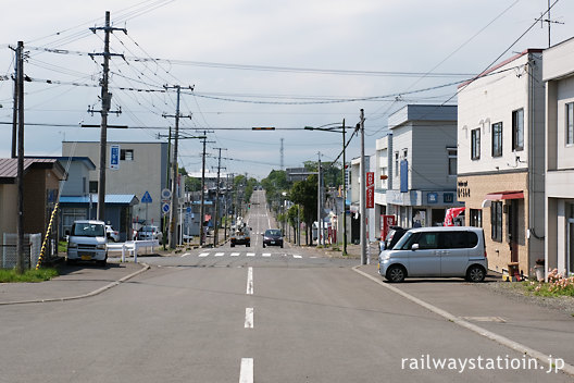 JR花咲線・茶内駅、駅前の街並み