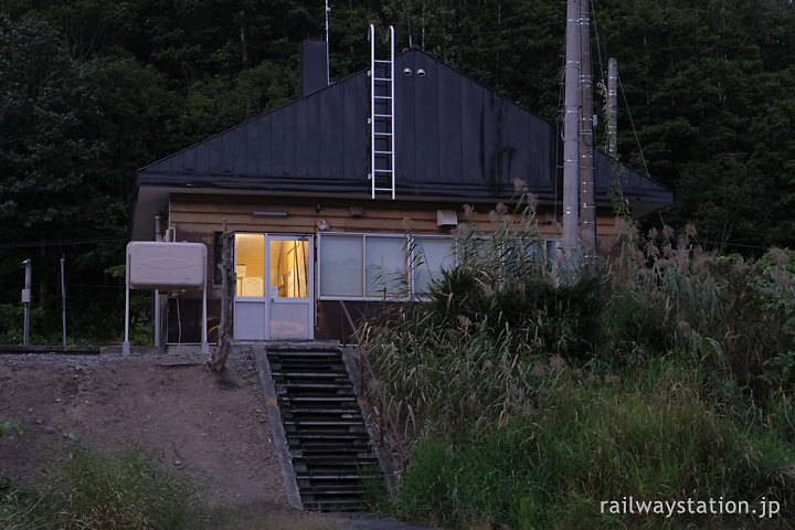 JR北海道宗谷本線・豊清水駅の木造駅舎