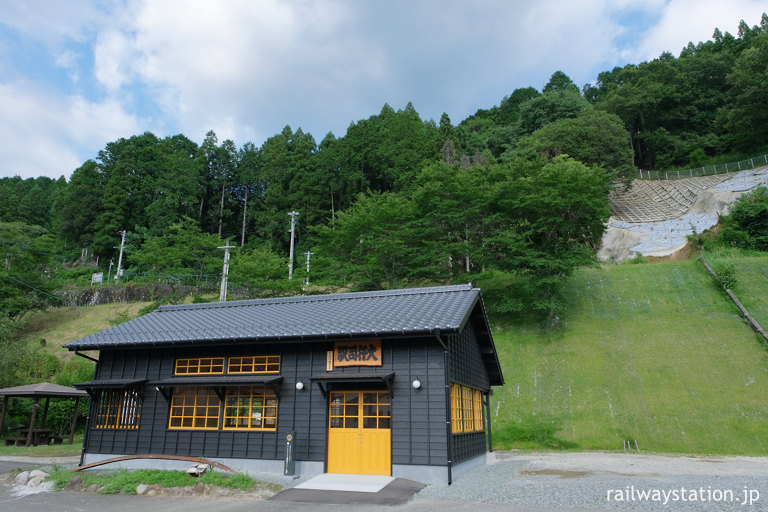 JR九州・日田彦山線、木造駅舎が復元された大行司駅