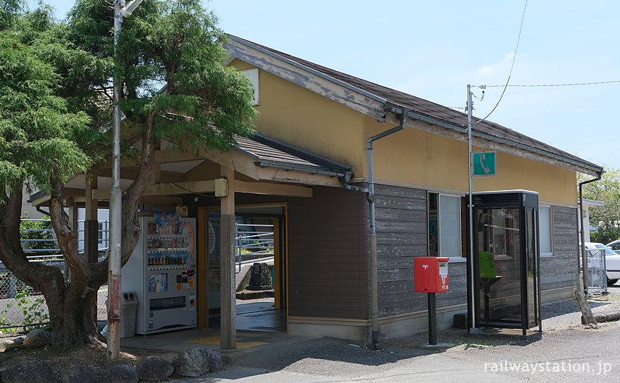 JR四国牟岐線・新野駅、改修され生き残る昭和の木造駅舎