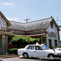 伊予和気駅 (JR四国・予讃線)～あの名駅舎のそっくりさん駅舎!?～