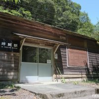 土讃線・坪尻駅、今やJR四国唯一となった純木造駅舎が残る