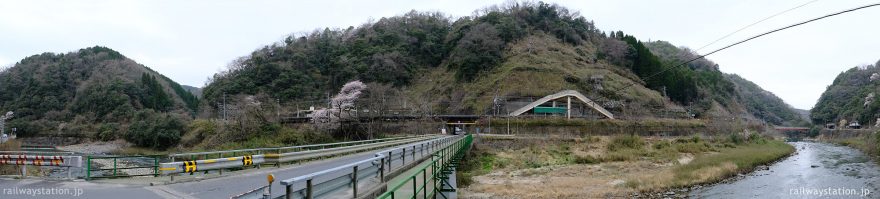 名古屋近郊の自然豊かな秘境駅・古虎渓駅(パノラマ写真)