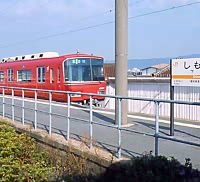 JR飯田線の下地駅を通過する!?名鉄名古屋本線の列車