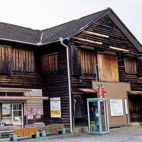 飯田線・湯谷温泉駅旧駅舎。