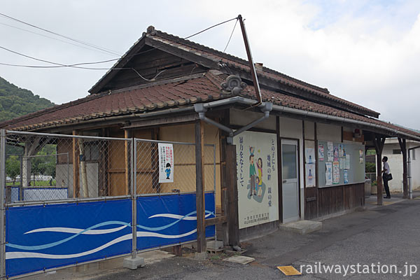 JR西日本・吉備線、駅舎建替え工事中の備前一宮駅