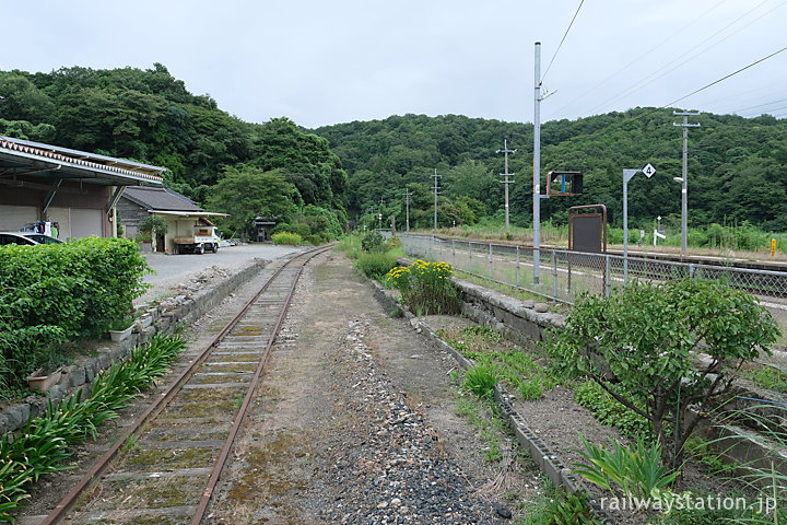 山陰本線・宝木駅、廃れた側線跡