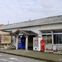 大正2年築の木造駅舎が残る名手駅(JR西日本和歌山線)