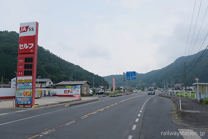 鳥取市、因美線・鷹狩駅付近の国道53号線