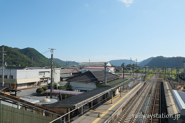 兵庫県神崎郡市川町、JR播但線・鶴居駅周囲の風景