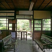 jR西日本・山陰本線・湯里駅旧駅舎、時が止まったままの待合室