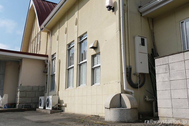 東北本線旧線・初代松島駅舎、角の台座