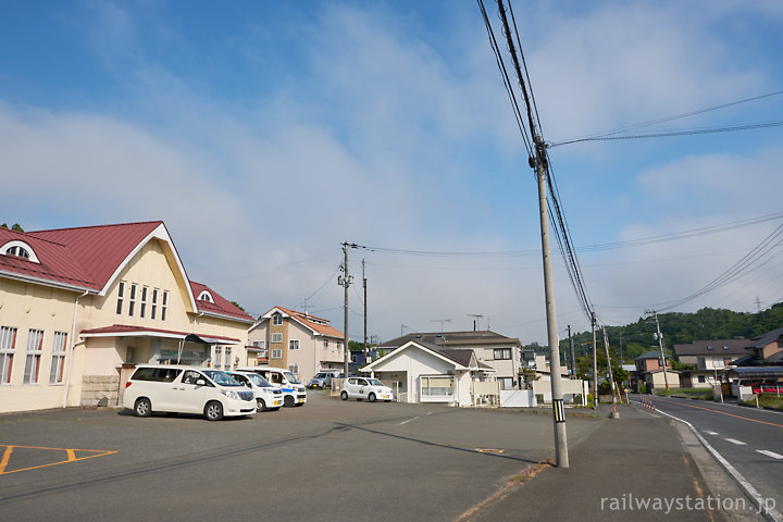 東北本線旧線の跡、初代松島駅旧駅舎と周辺の風景