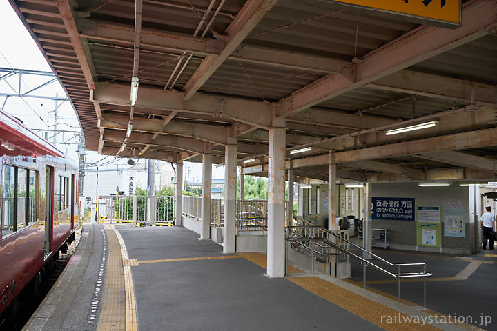 蒲郡線との接続駅、名鉄・吉良吉田駅、西尾線用の3番ホーム。