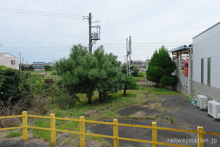 名鉄・吉良吉田駅、かつての西尾線・蒲郡線と三河線の乗換え通路跡
