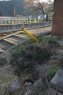 長野電鉄・屋代線・信濃川田駅、枯池