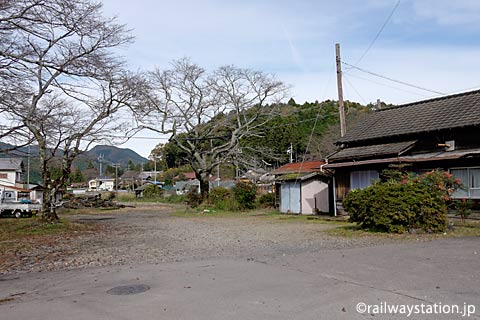 長良川鉄道・大矢駅、余裕ある駅構内スペース