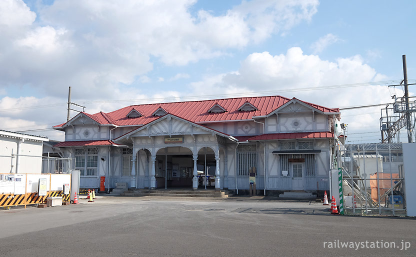 南海電鉄、現役引退を目前に控えた浜寺公園駅舎(2016年1月)