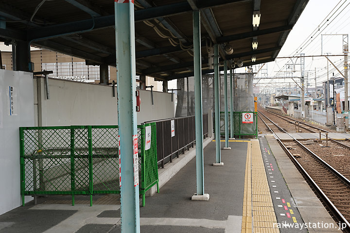 南海本線・諏訪ノ森駅、西駅舎曳家後のプラットホーム