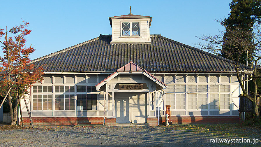 秩父鉄道、移築保存された洋風建築の旧秩父駅舎