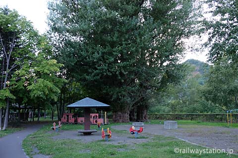 札幌市南区、定山渓鉄道旧石切山駅構内、廃線跡?の公園