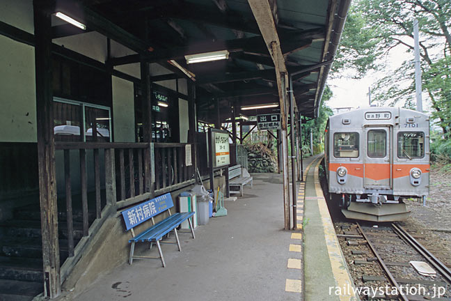 北陸鉄道・石川線の終点・加賀一の宮駅、元東急の7000系電車