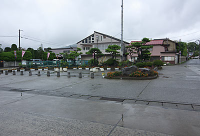 富士急行・下吉田駅前の風景