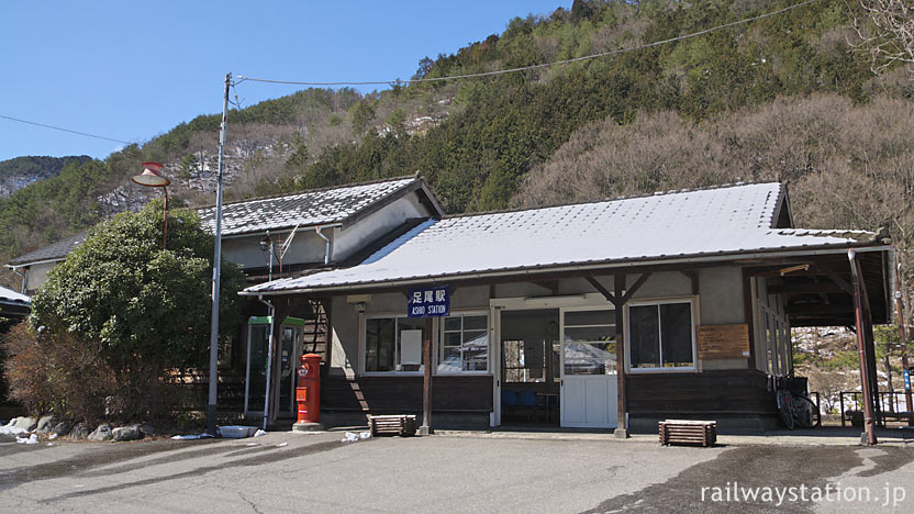 わたらせ渓谷鉄道・足尾駅、登録有形文化財となった大正の木造駅舎